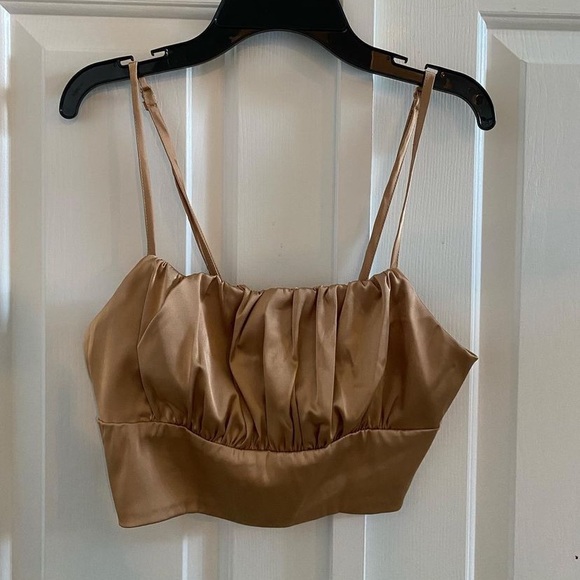 y2k gold crop top - Picture 2 of 2